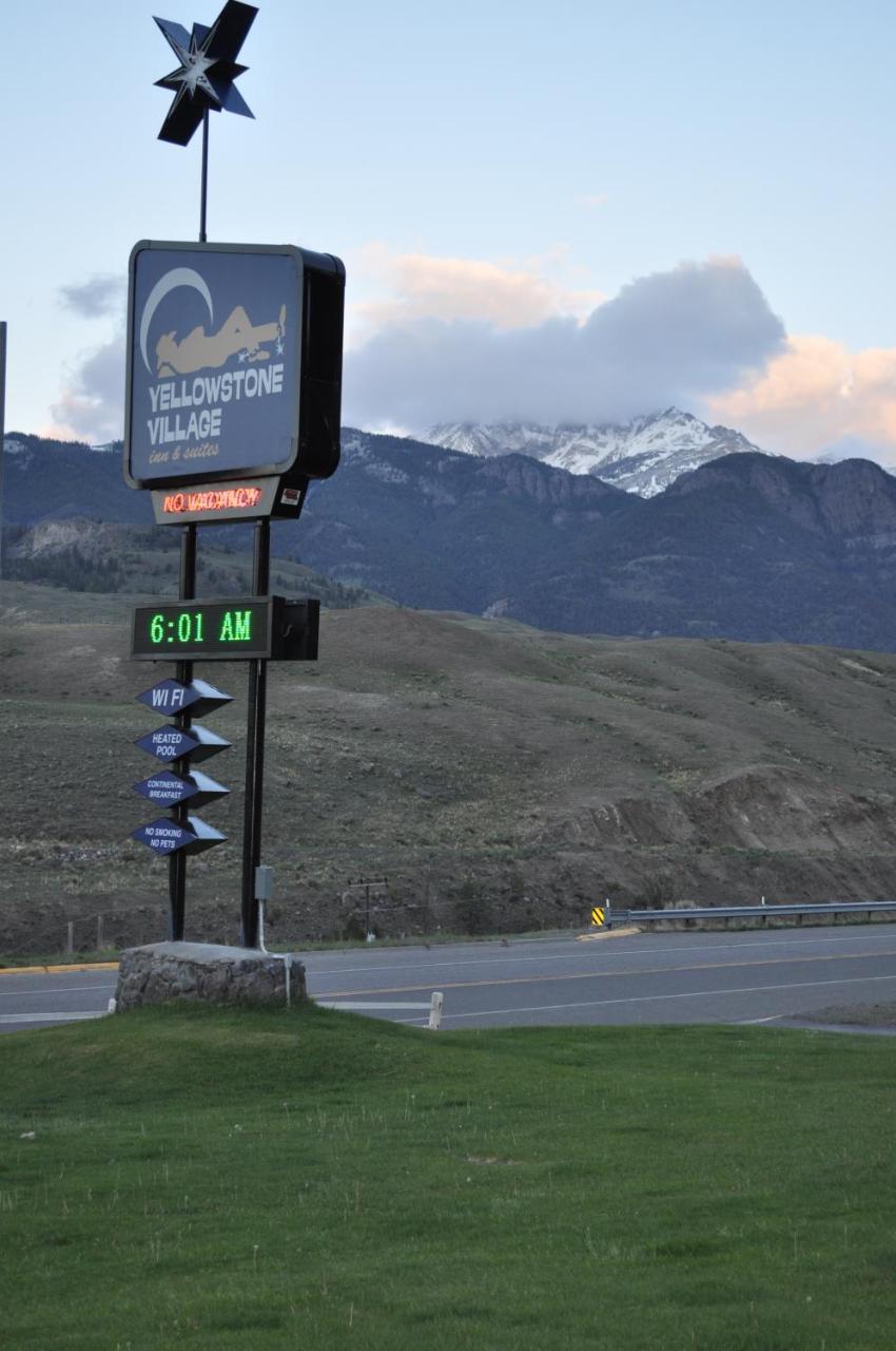 Yellowstone Village Inn And Suites Gardiner Εξωτερικό φωτογραφία