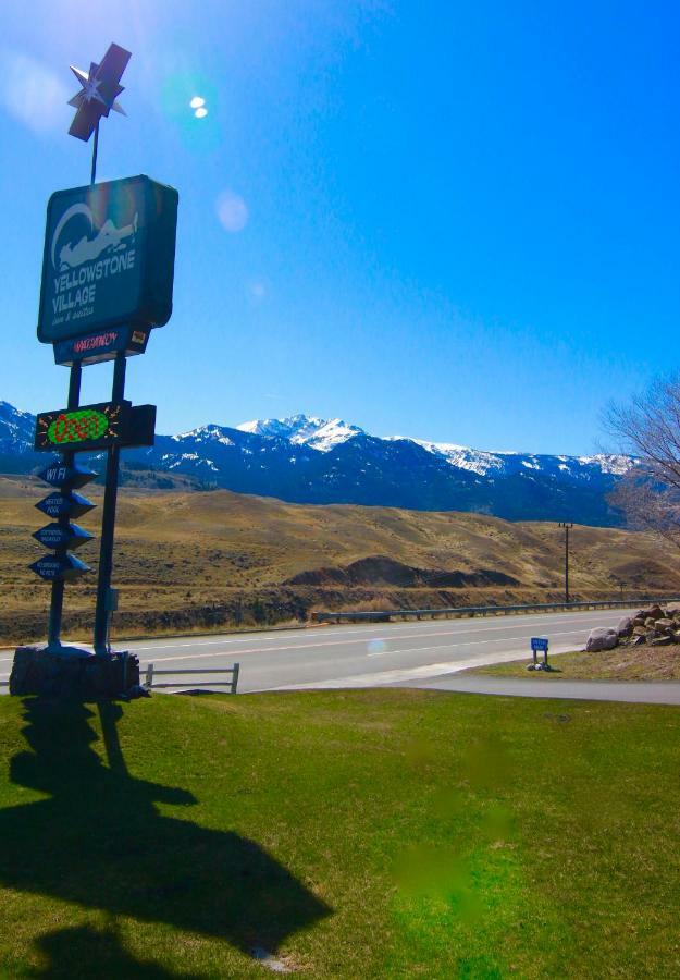 Yellowstone Village Inn And Suites Gardiner Εξωτερικό φωτογραφία